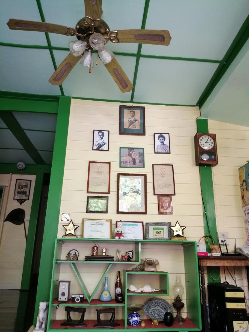 Bed and Breakfast Baan Tepa Boutique House Bangkok Esterno foto