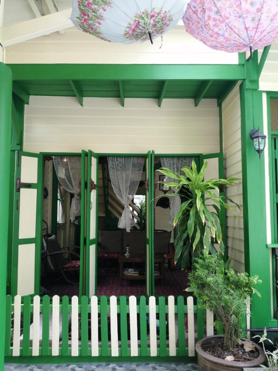 Bed and Breakfast Baan Tepa Boutique House Bangkok Esterno foto